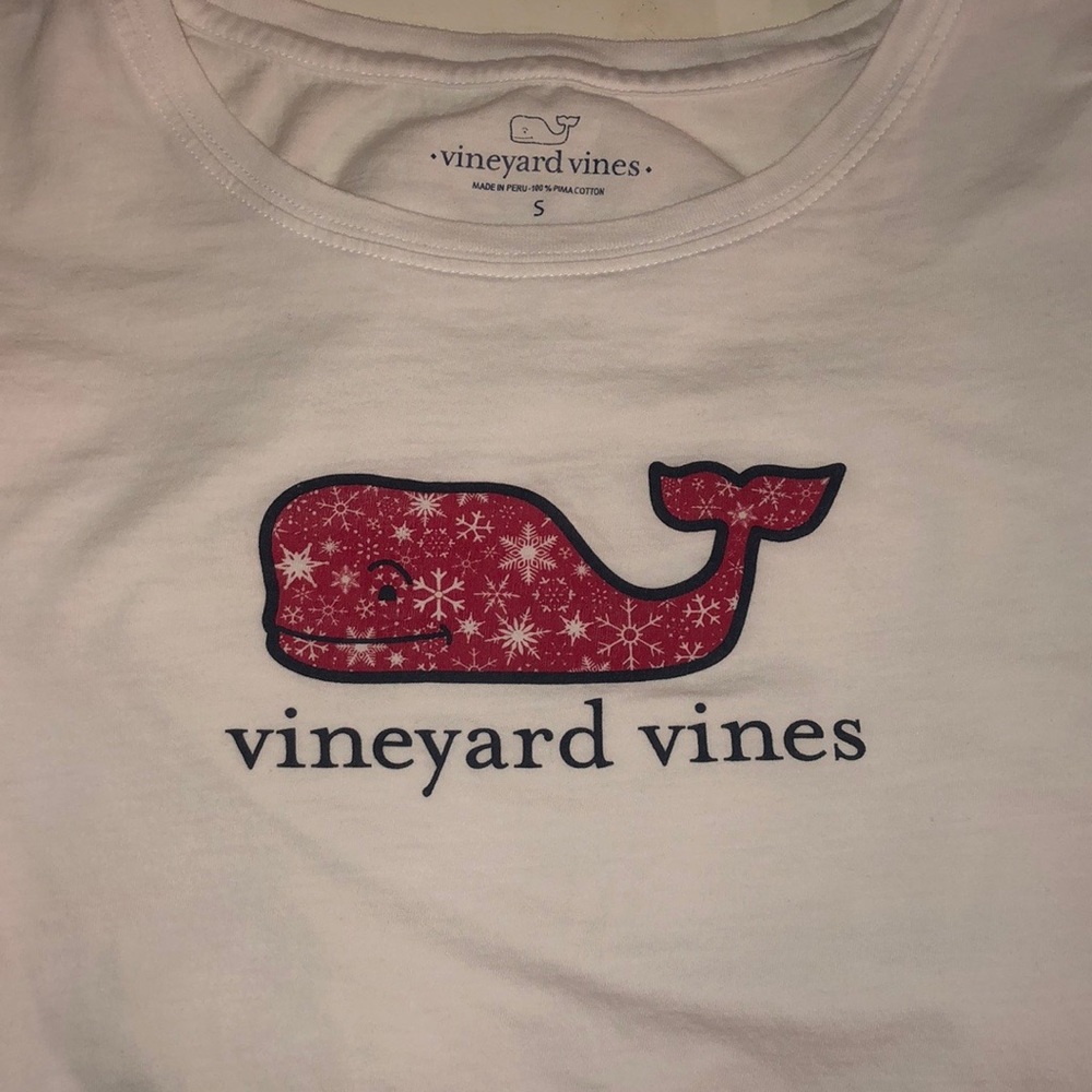 Long sleeve Vineyard Vines shirt (size small)
